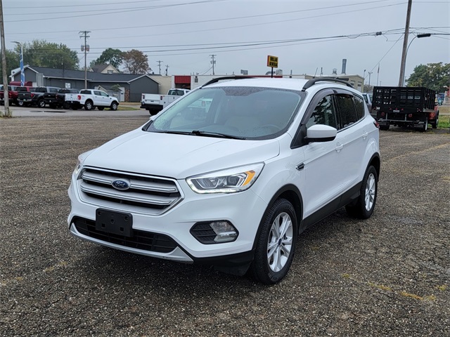 2019 Ford Escape SEL photo 9