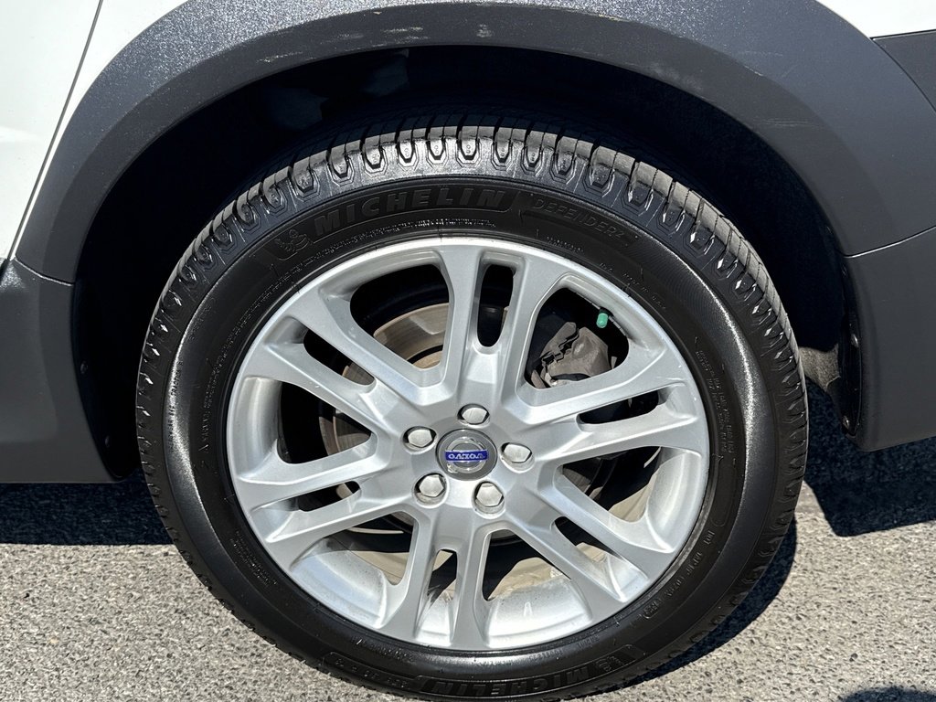 2016 Volvo XC70 T5 Drive-E Premier photo 11