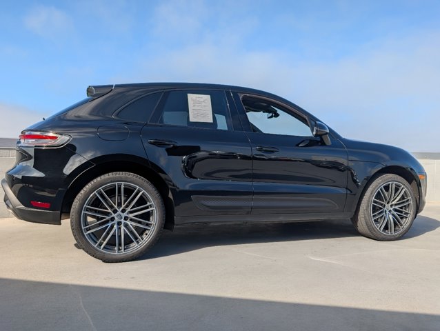 2023 Porsche Macan T photo 22