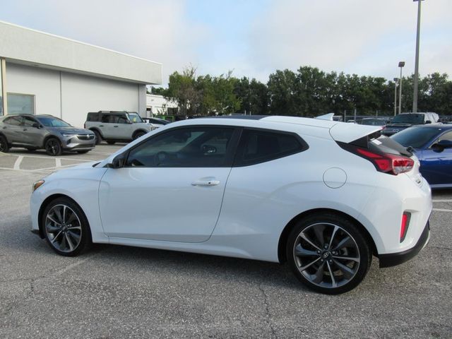 2020 Hyundai Veloster 2.0L Premium photo 4