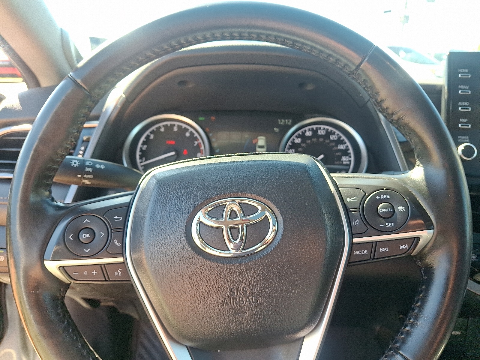 2023 Toyota Camry XLE photo 19