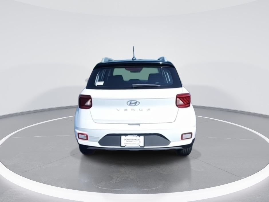 2023 Hyundai Venue Limited photo 6