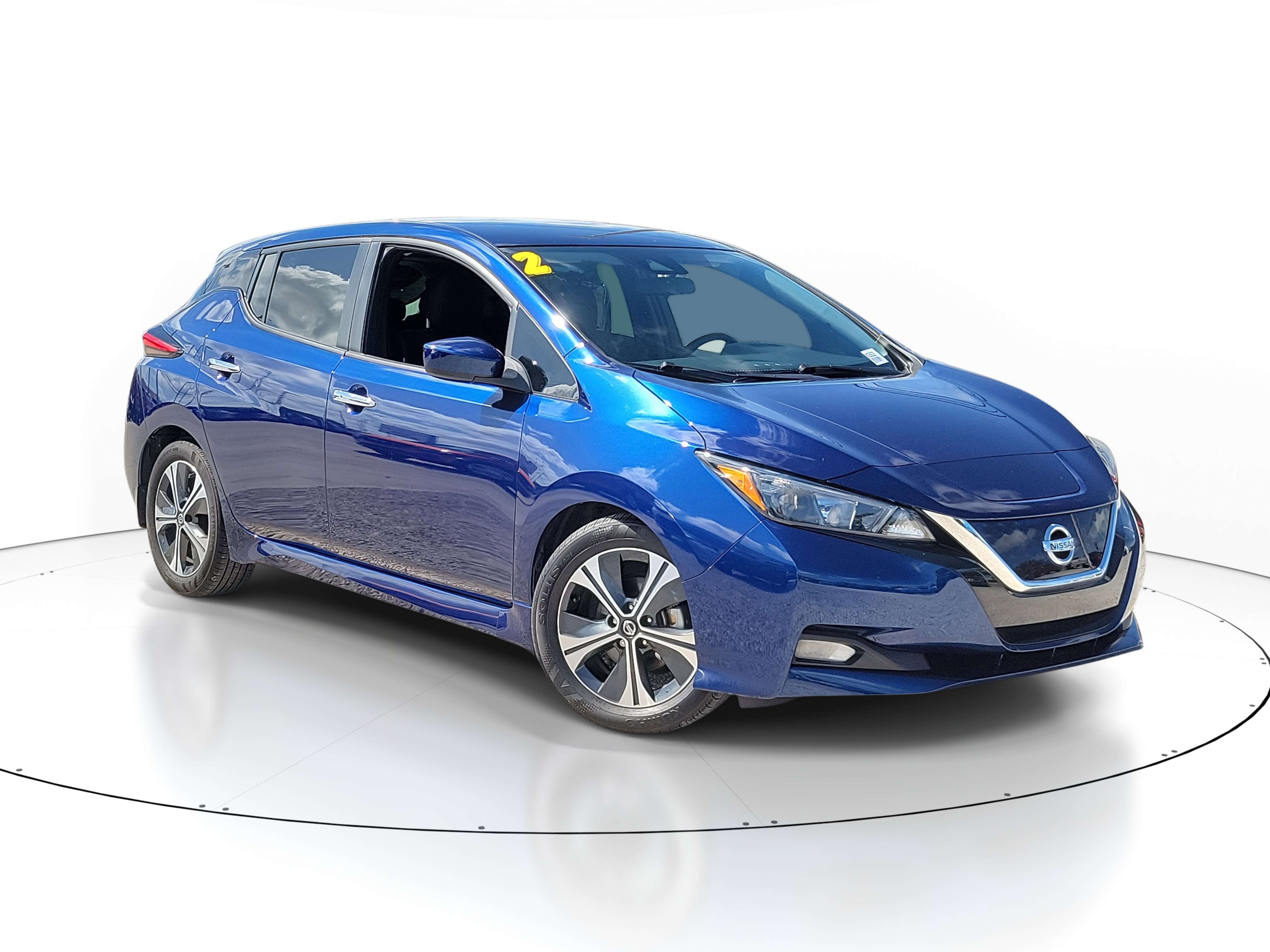 2022 Nissan LEAF SV