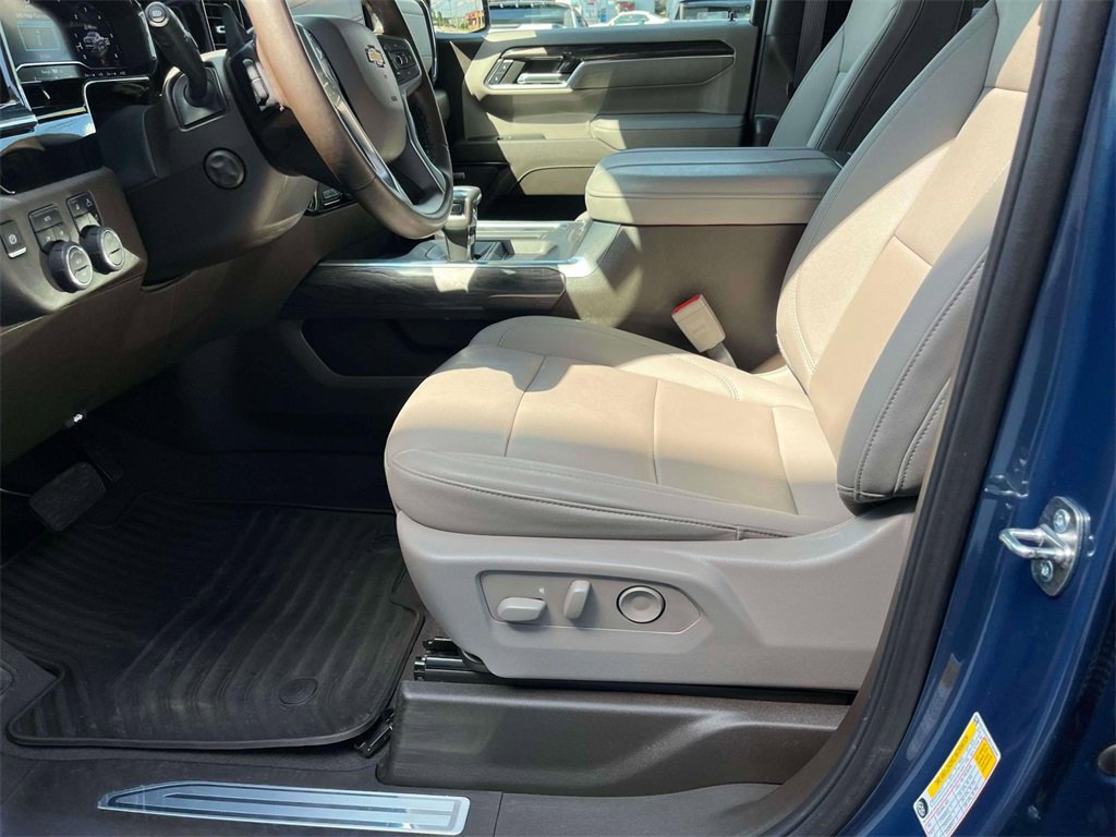 2024 Chevrolet Silverado 1500 LTZ photo 26