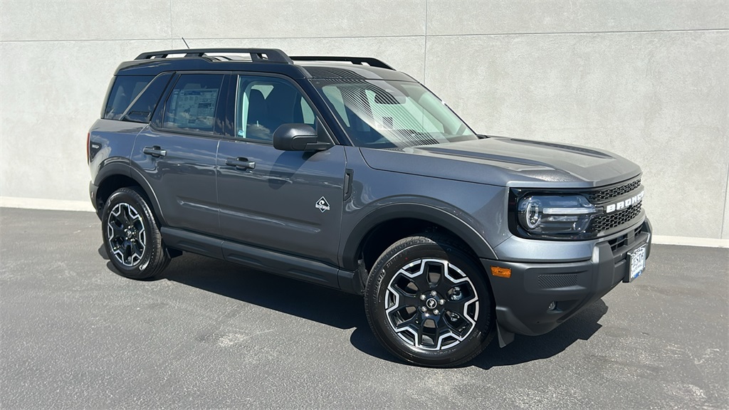 2025 Ford Bronco Sport Outer Banks's photo