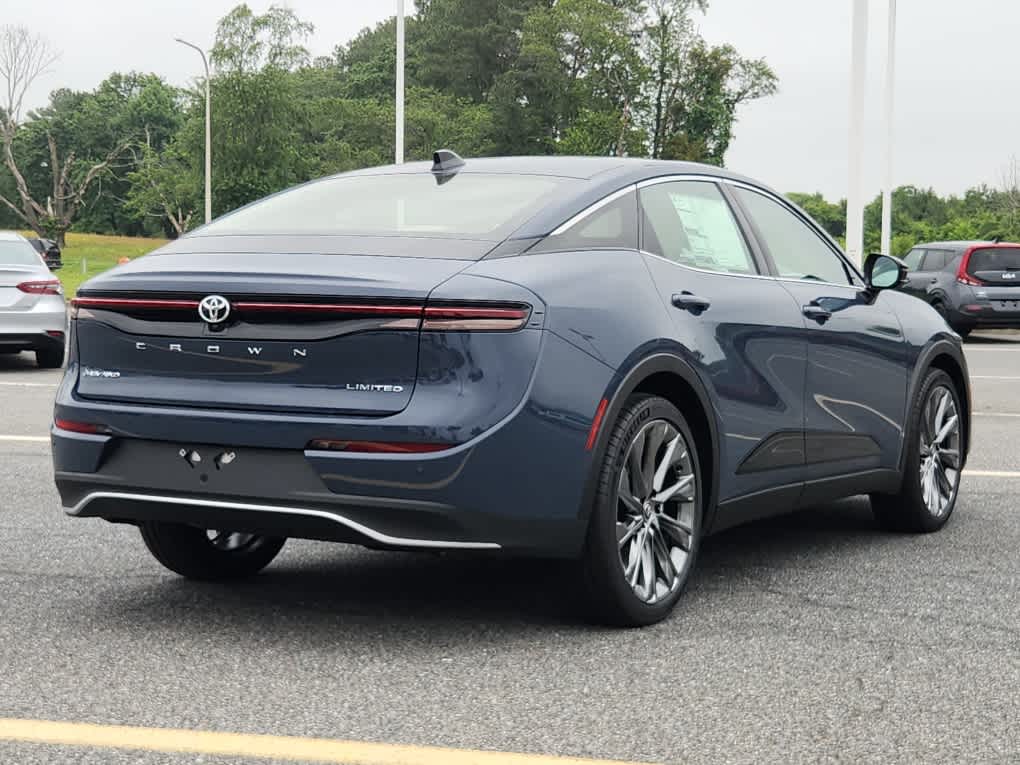 2026 Toyota Crown Limited photo 3