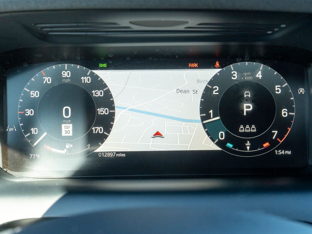 2025 Land Rover Discovery Sport SE photo 13