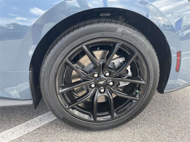 2025 Ford Mustang GT Premium photo 4