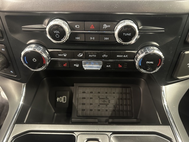 2025 Ford F-150 XLT photo 25