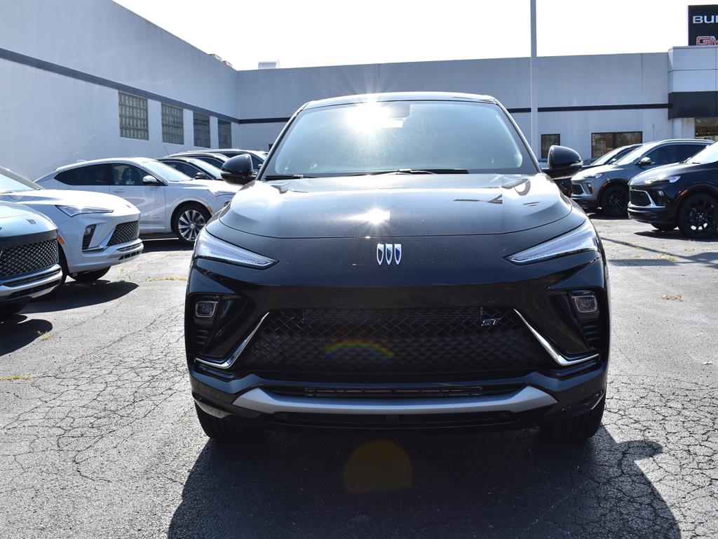 2025 Buick Envista ST photo 2