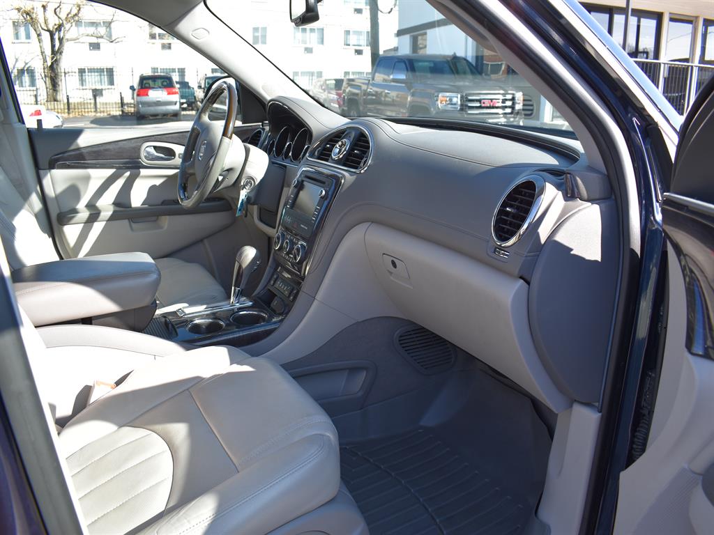 2015 Buick Enclave Leather photo 2