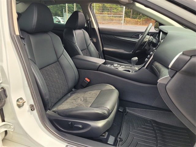2018 Nissan Maxima SR photo 14