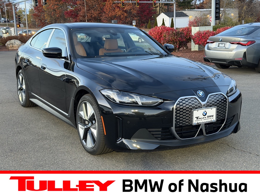 2025 BMW i4 40's photo