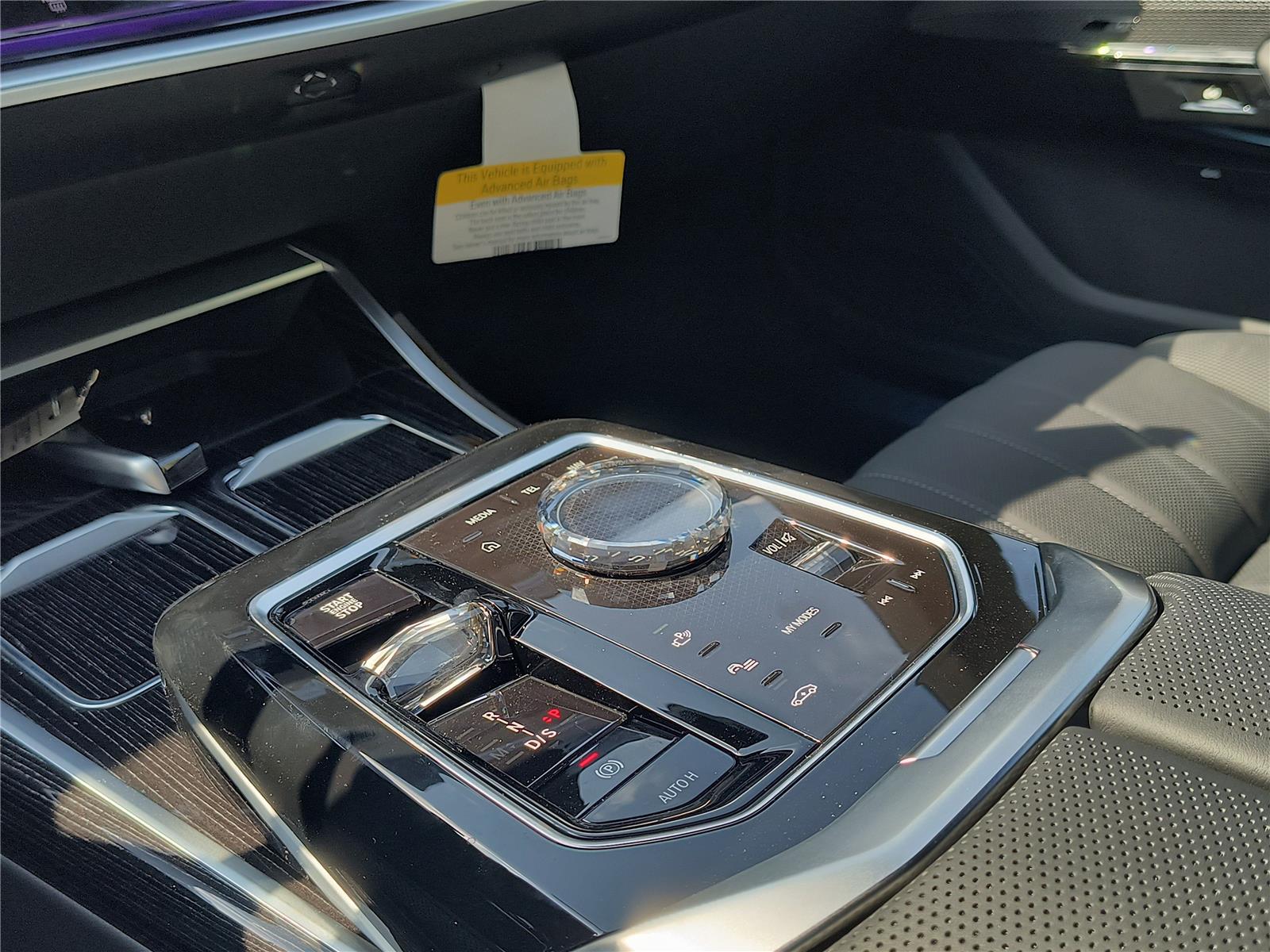 2025 Bmw 740i photo 8