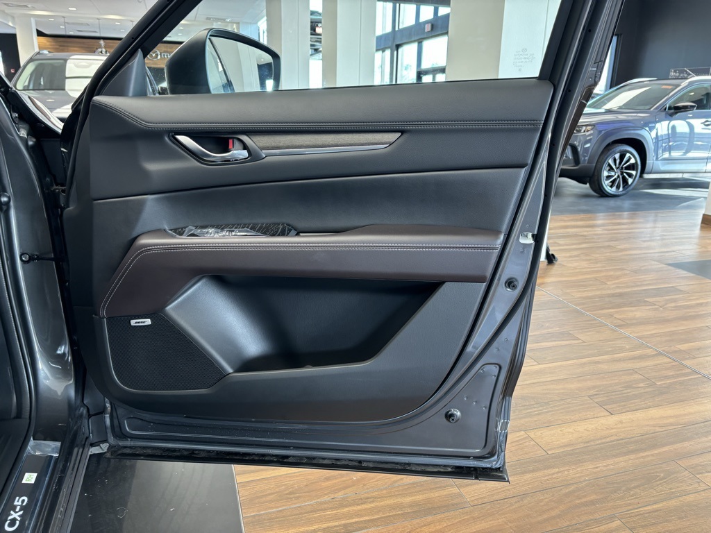 2025 Mazda CX-5 2.5 Turbo Signature photo 19