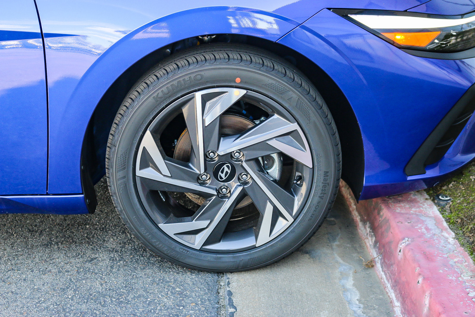 New 2025 Intense Blue Hyundai SEL Sport image 11