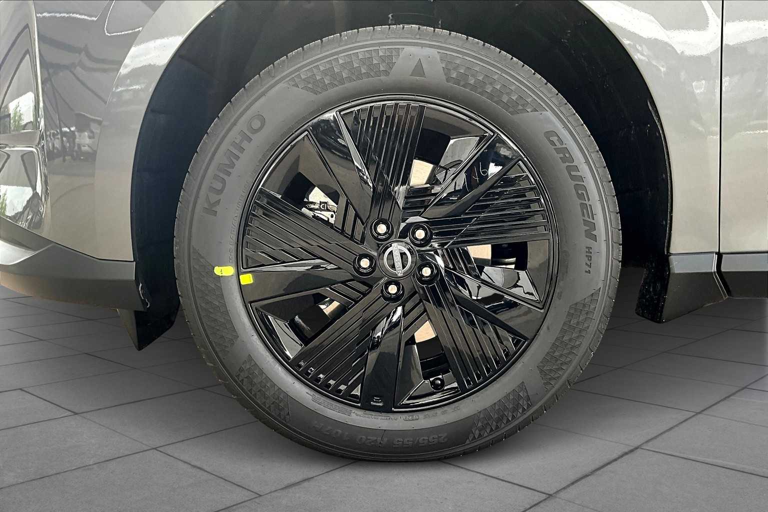 2025 Nissan Murano SV photo 9