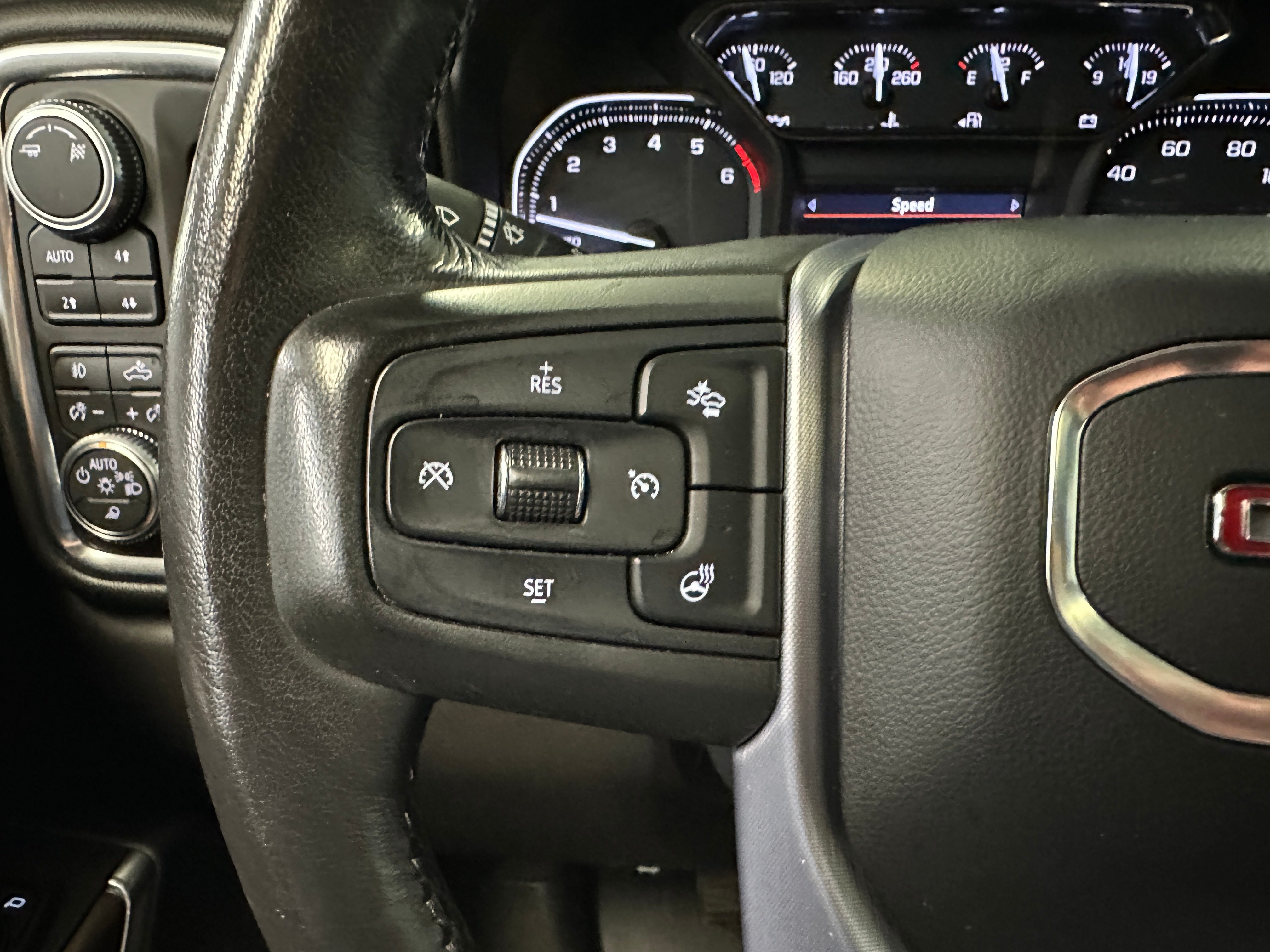 2019 Gmc Sierra 1500 SLT photo 2