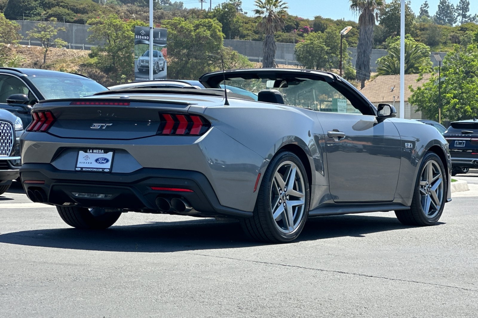2025 Ford Mustang GT Premium Convertible photo 3