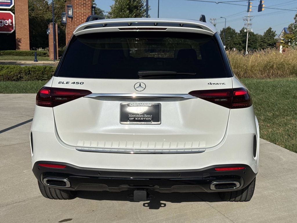 2026 Mercedes Benz GLE 450 4MATIC photo 4