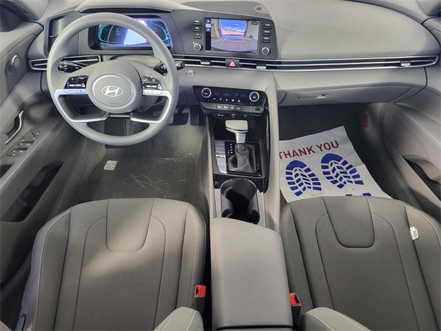2025 Hyundai Elantra Hybrid Blue photo 17