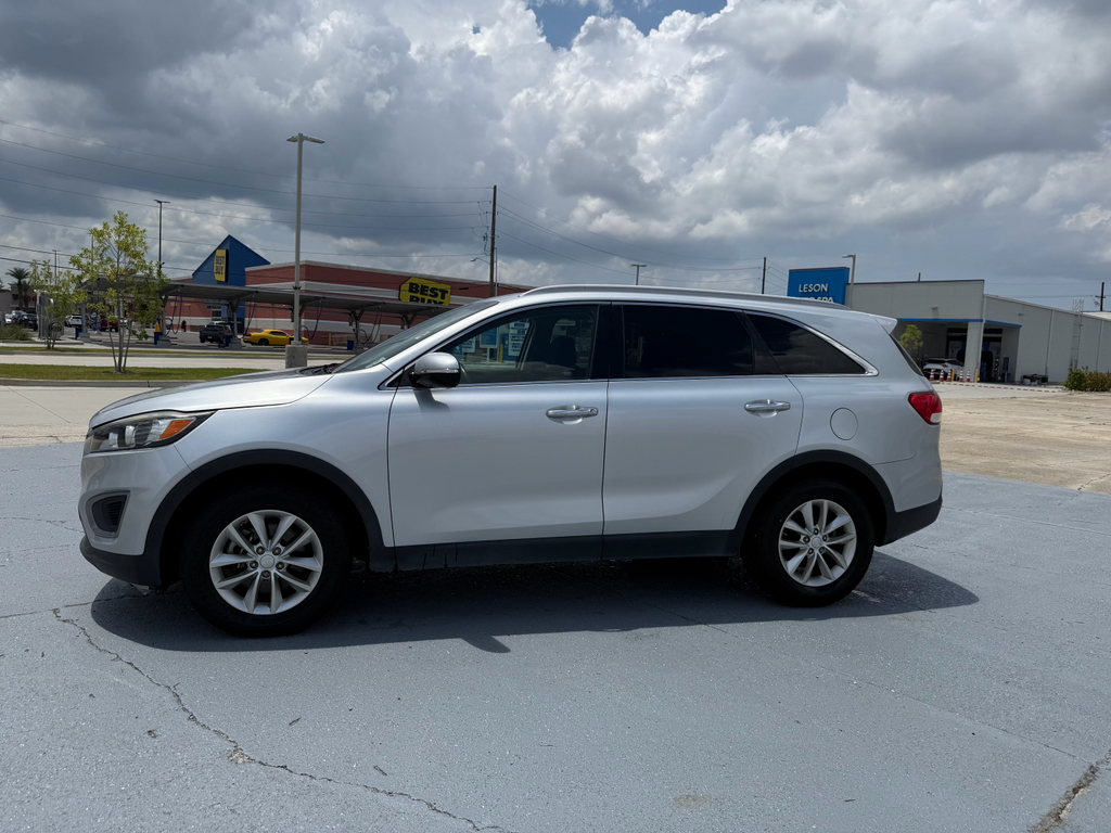 Used 2017 Kia Sorento LX with VIN 5XYPG4A33HG249098 for sale in Harvey, LA