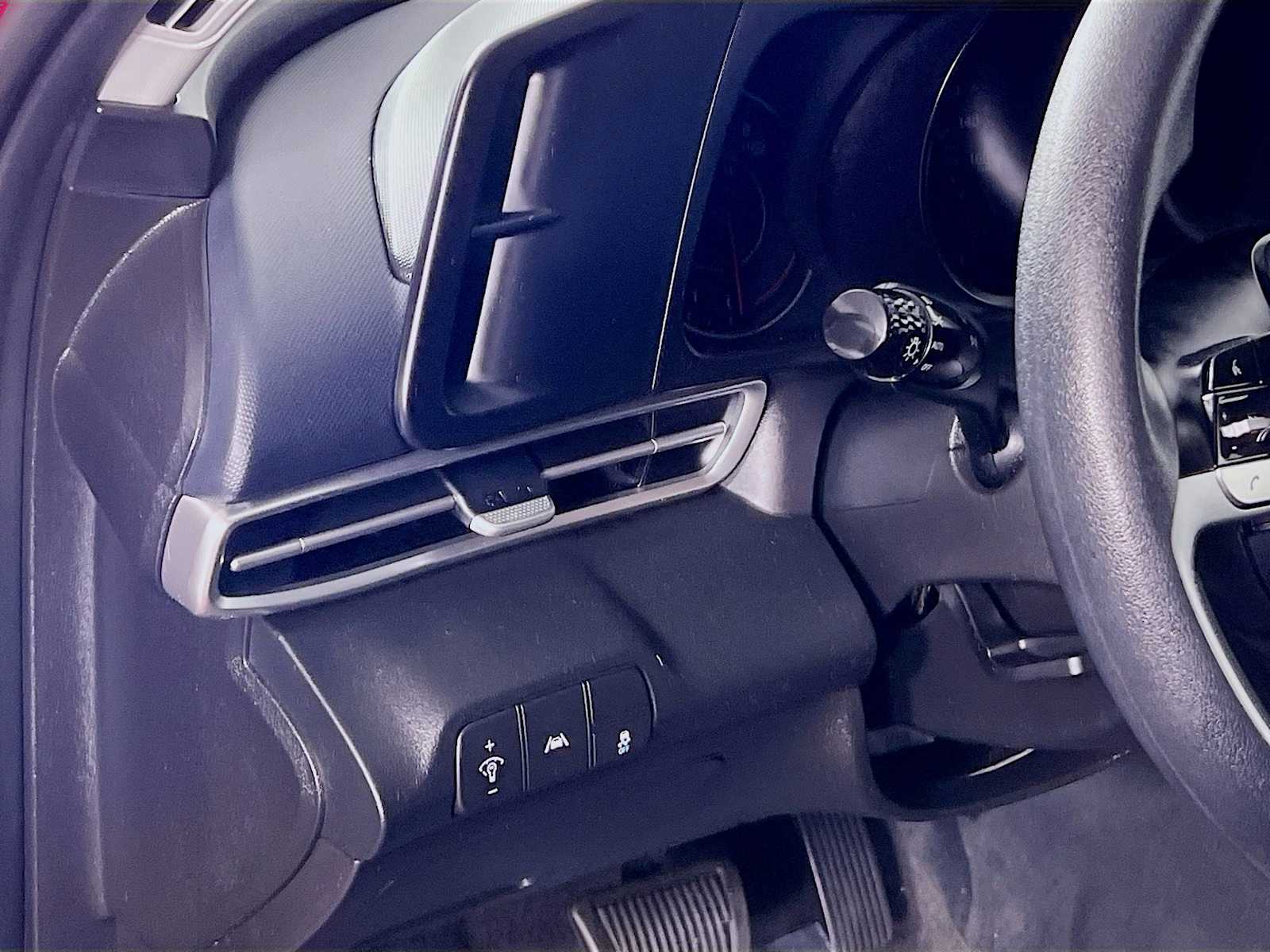 2023 Hyundai Elantra SEL photo 10