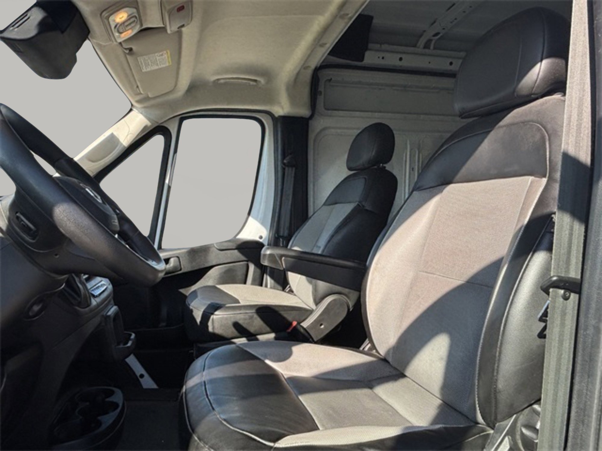 2023 Ram ProMaster 2500 photo 7