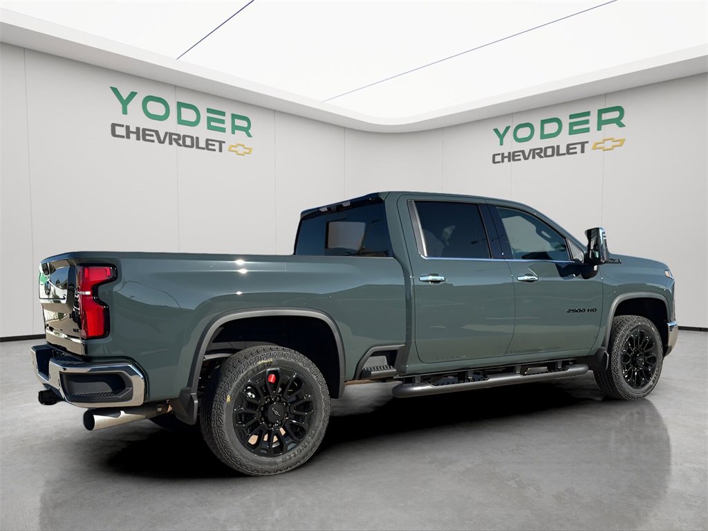 2026 Chevrolet Silverado 2500HD LTZ photo 3