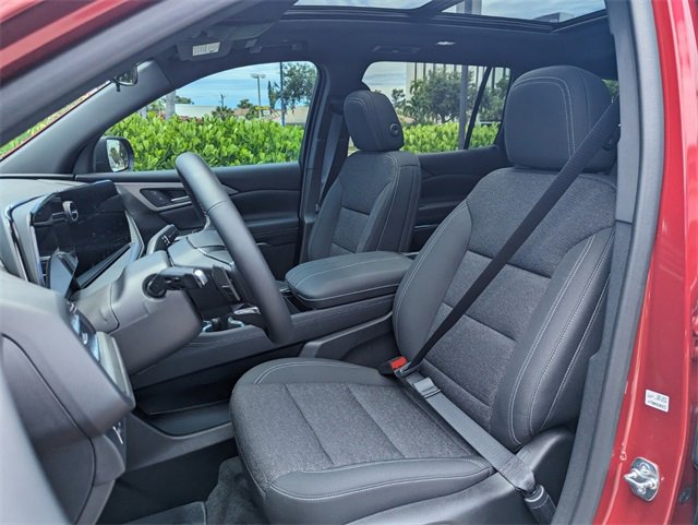 2025 Chevrolet Traverse photo 5