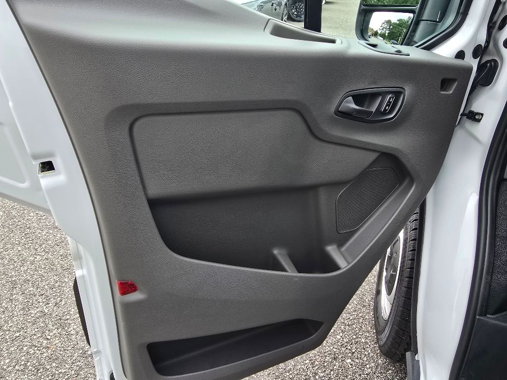 2024 Ford Transit Cargo Van photo 7