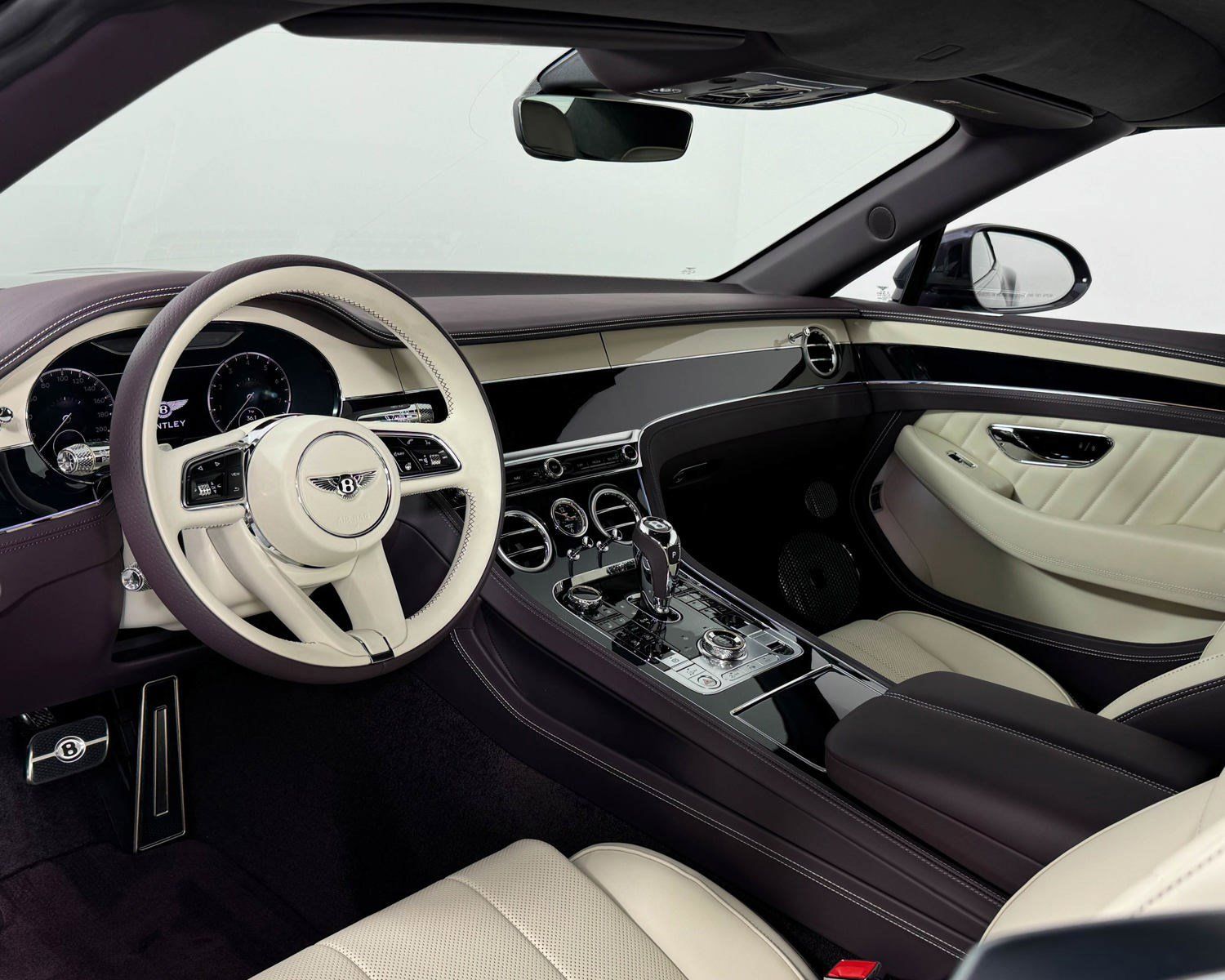 2024 Bentley Continental photo 2