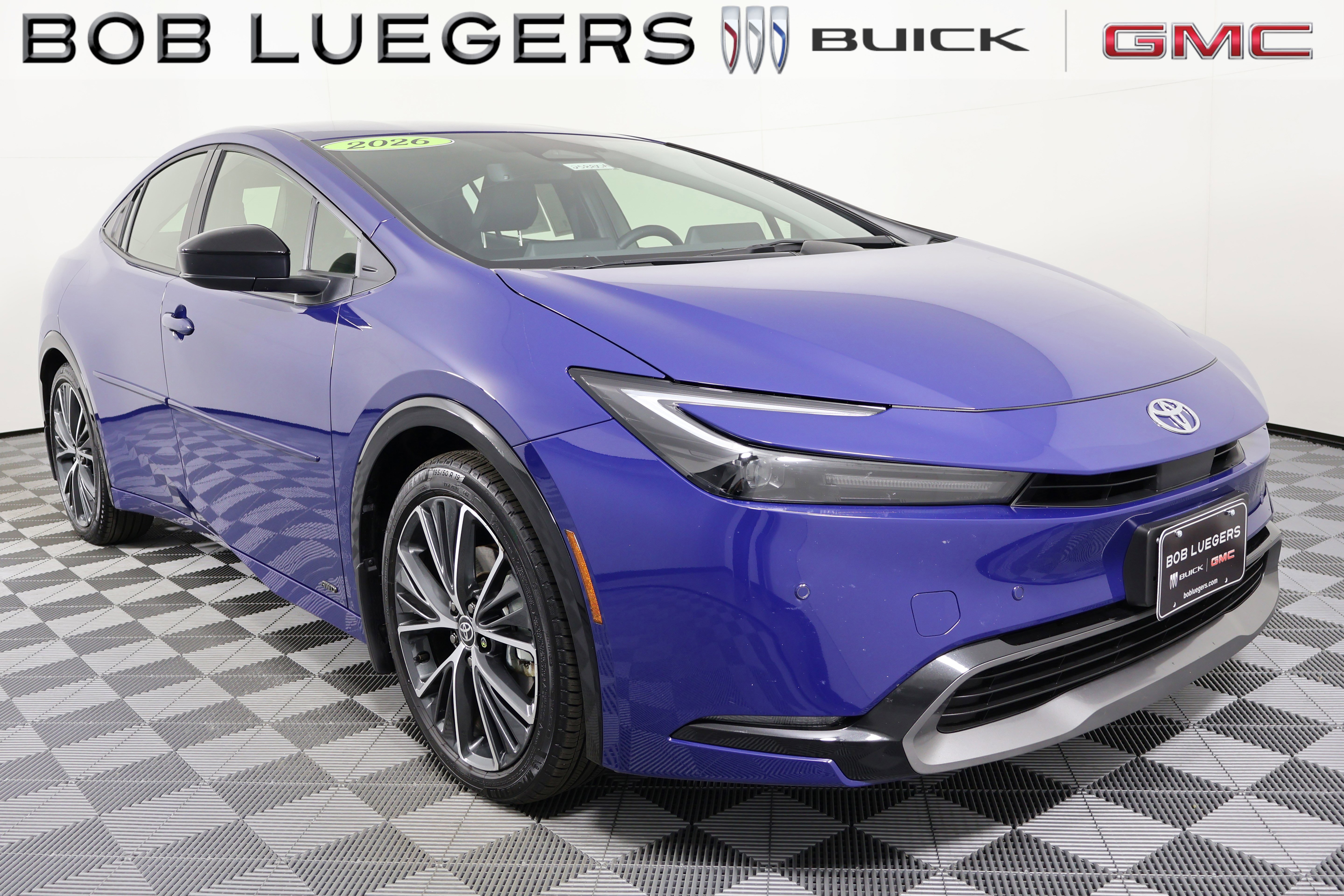 2026 Toyota Prius XLE's photo