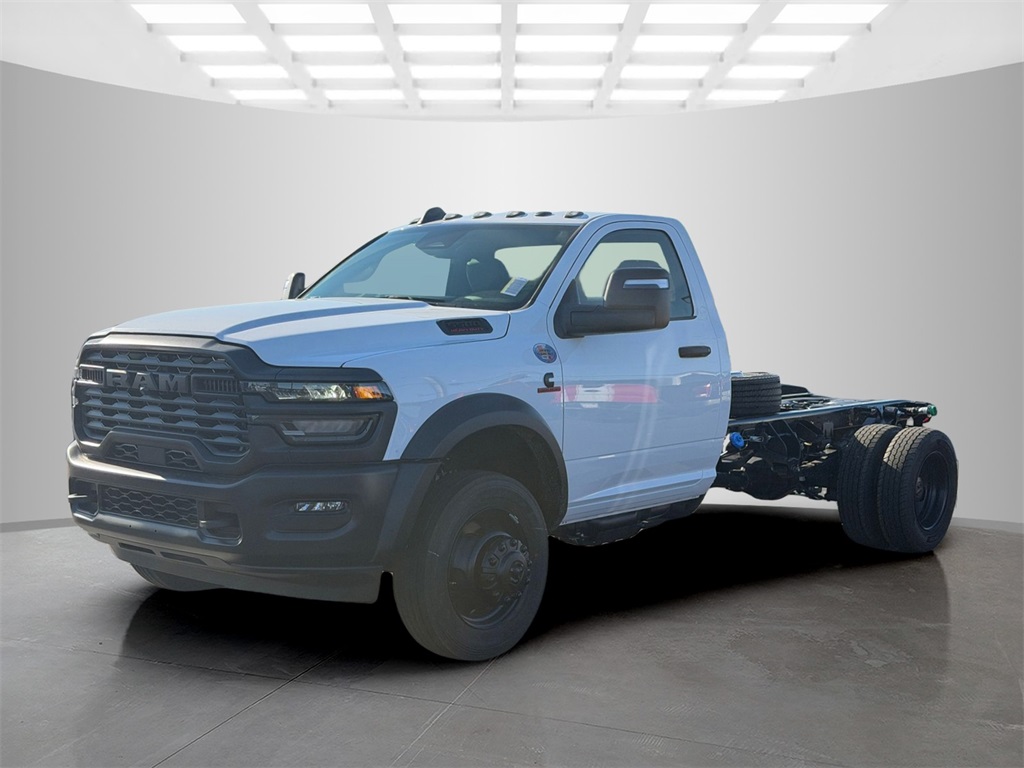 2026 Ram 5500 Tradesman photo 2
