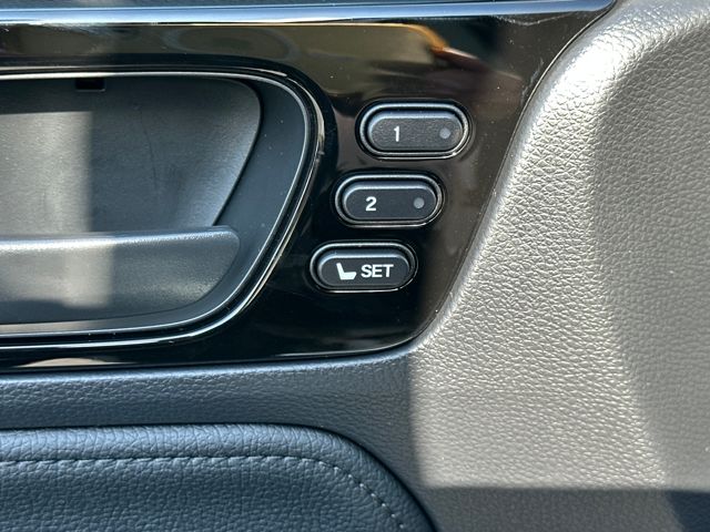 2026 Honda Odyssey Touring photo 11