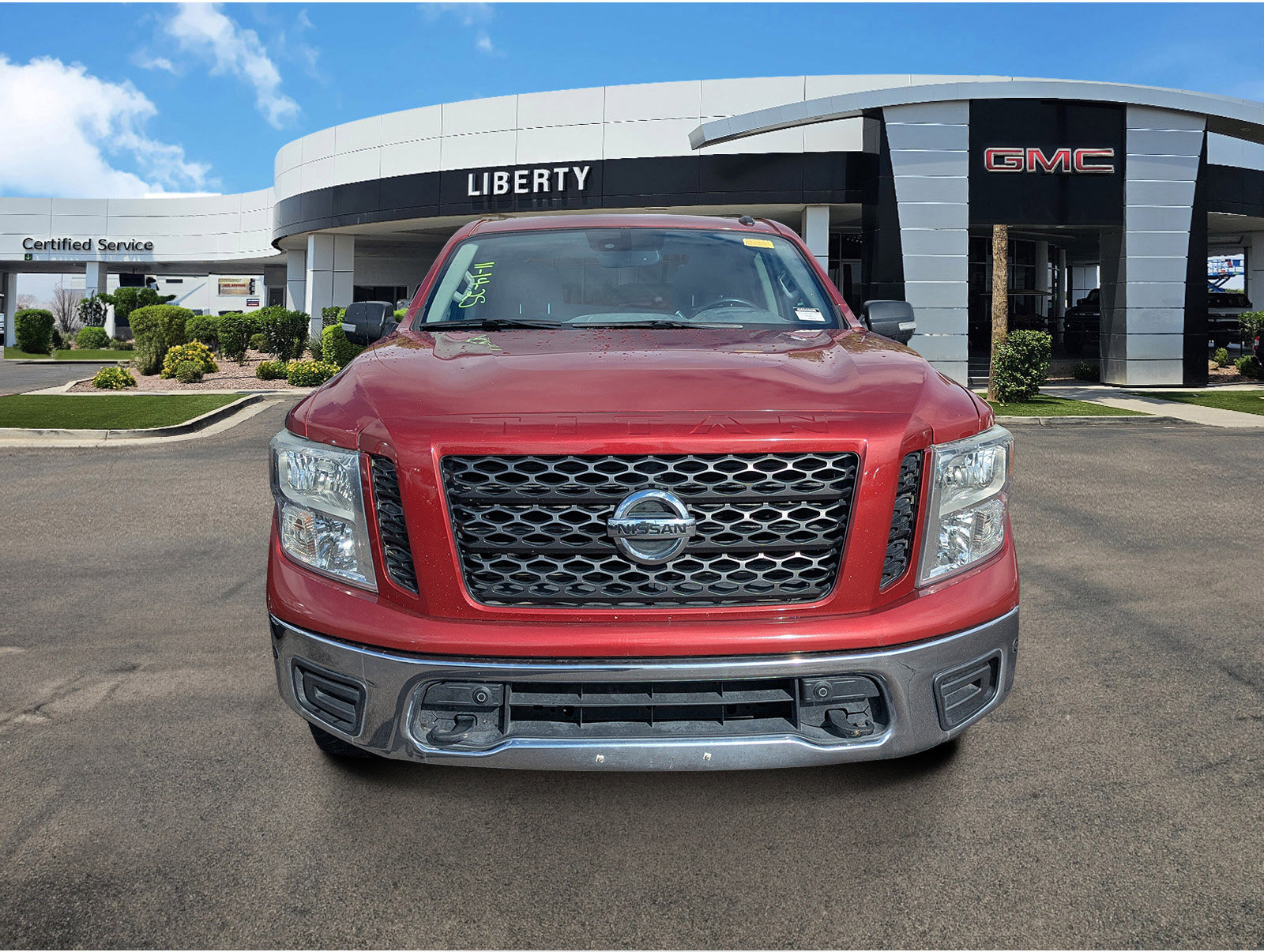 2019 Nissan Titan SV photo 2