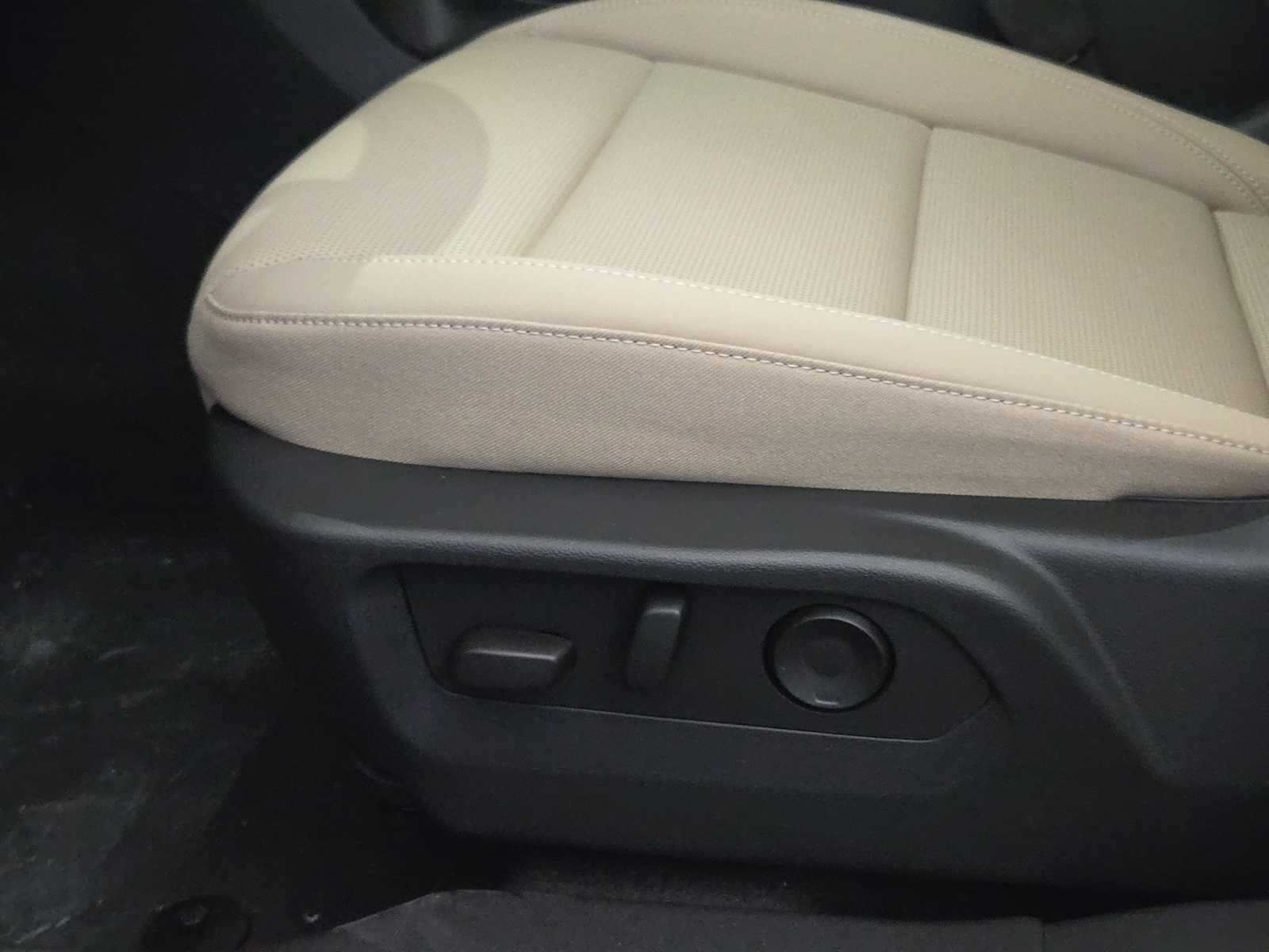 2025 Buick Envision Preferred photo 14