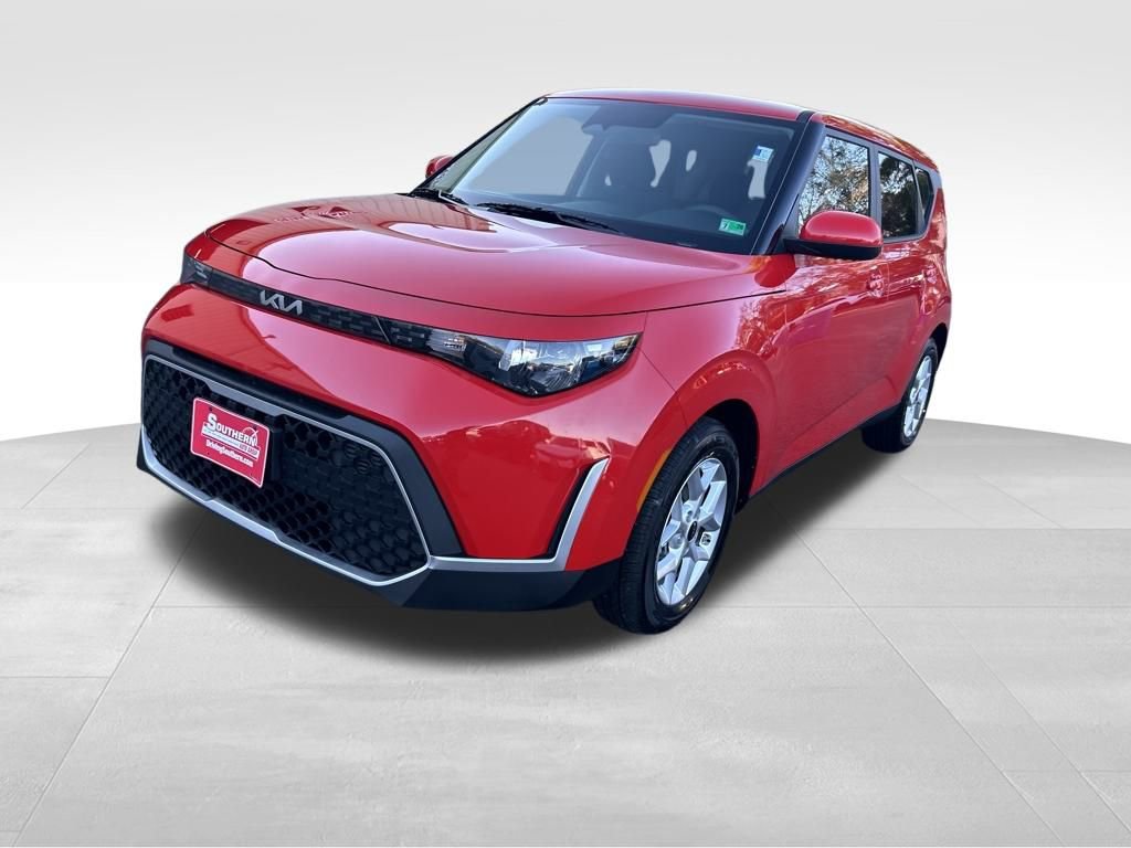2025 Kia Soul LX photo 2