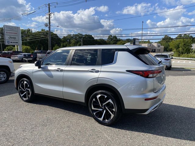 2022 Mitsubishi Outlander Black Edition LE SEL GT photo 7