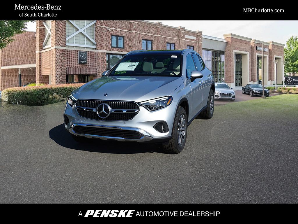 2025 Mercedes-Benz GLC Base's photo