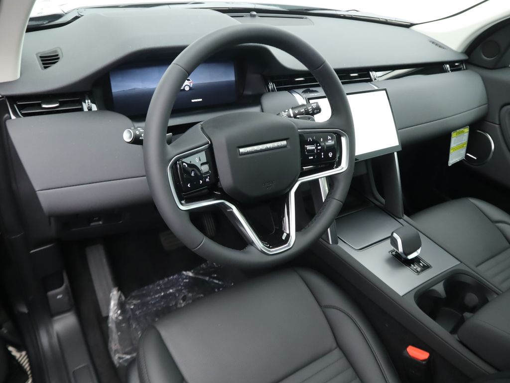 2025 Land Rover Discovery Sport S photo 6