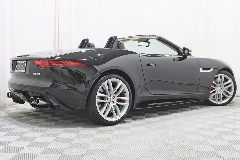 2016 Jaguar F-TYPE R photo 9