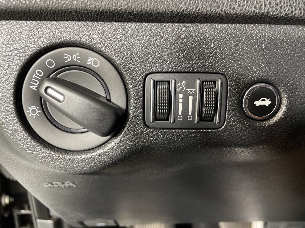 2022 Dodge Charger SXT photo 20