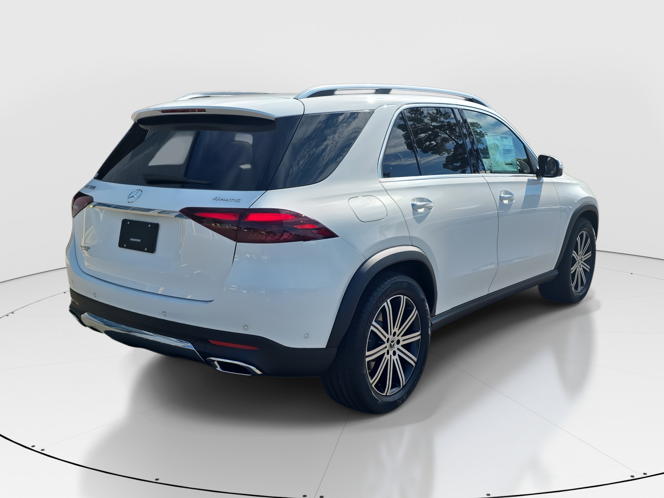 2026 Mercedes Benz GLE 350 4MATIC photo 3