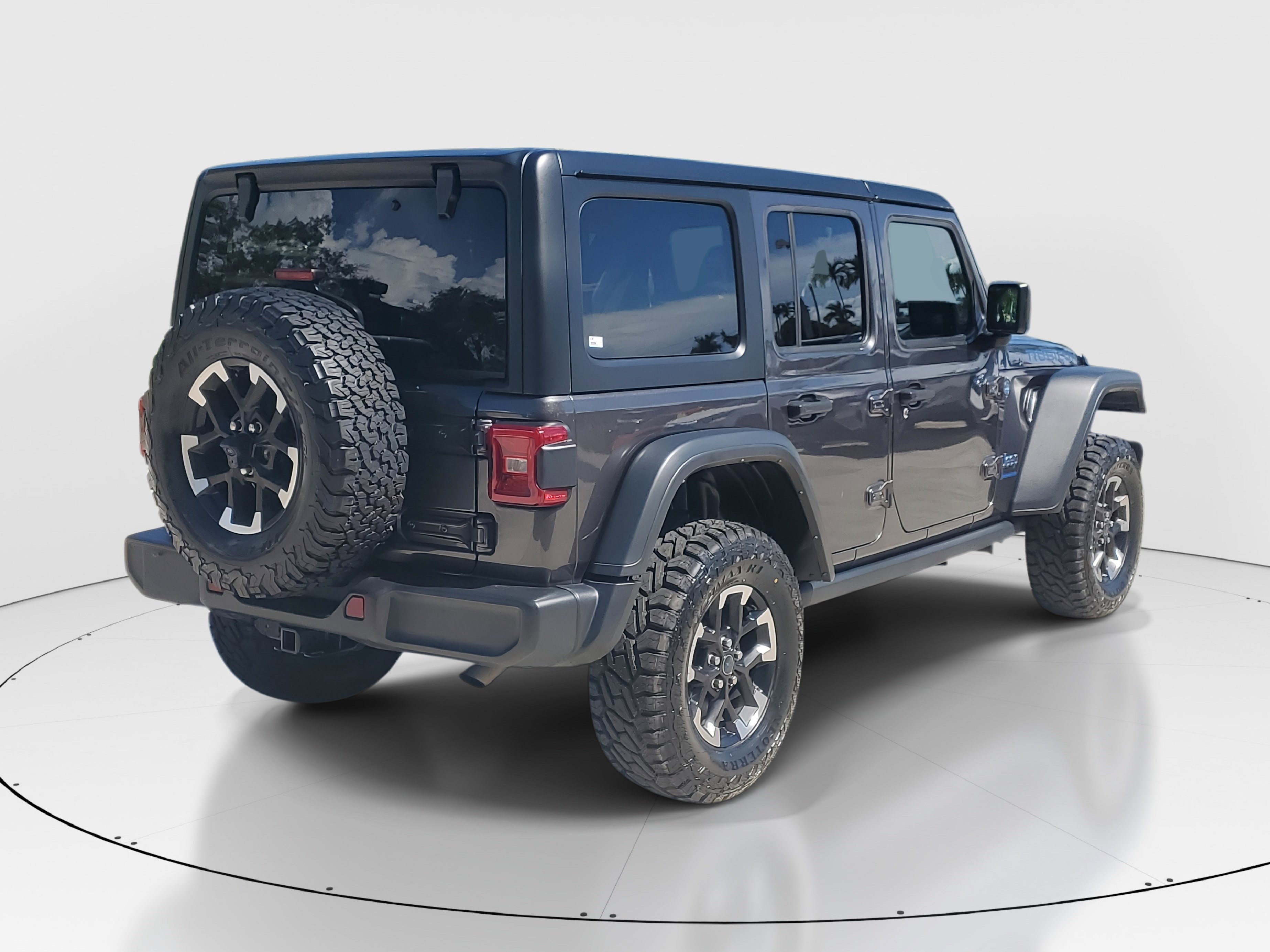 2024 Jeep Wrangler 4xe Rubicon photo 3