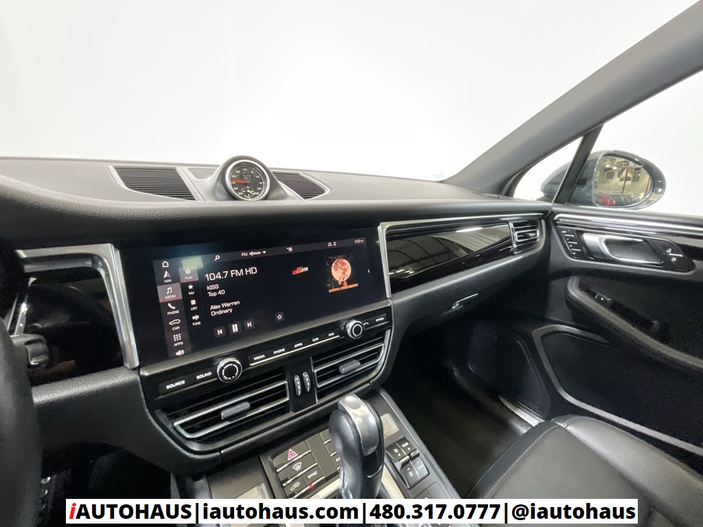 2019 Porsche Macan S photo 22