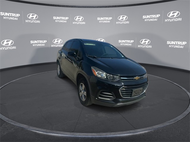 2017 Chevrolet Trax LS photo 3