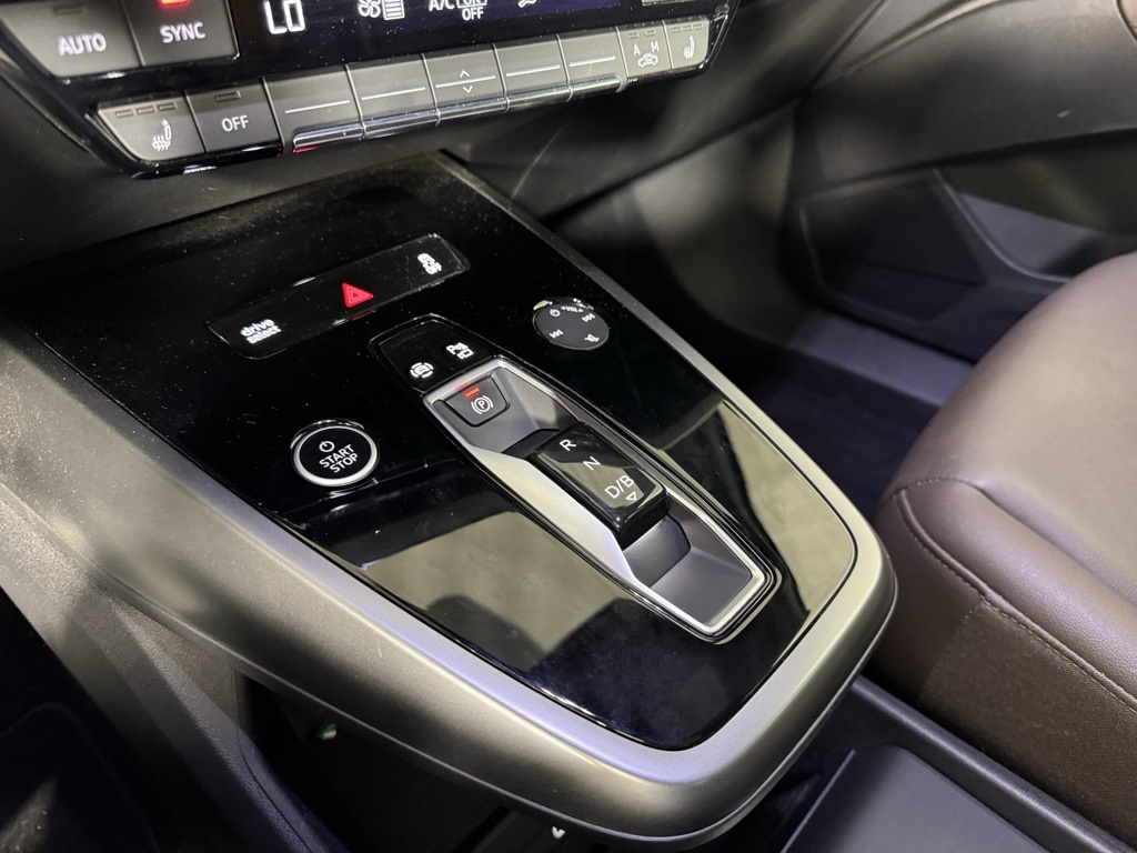 2024 Audi Q4 E-tron Premium Plus photo 7