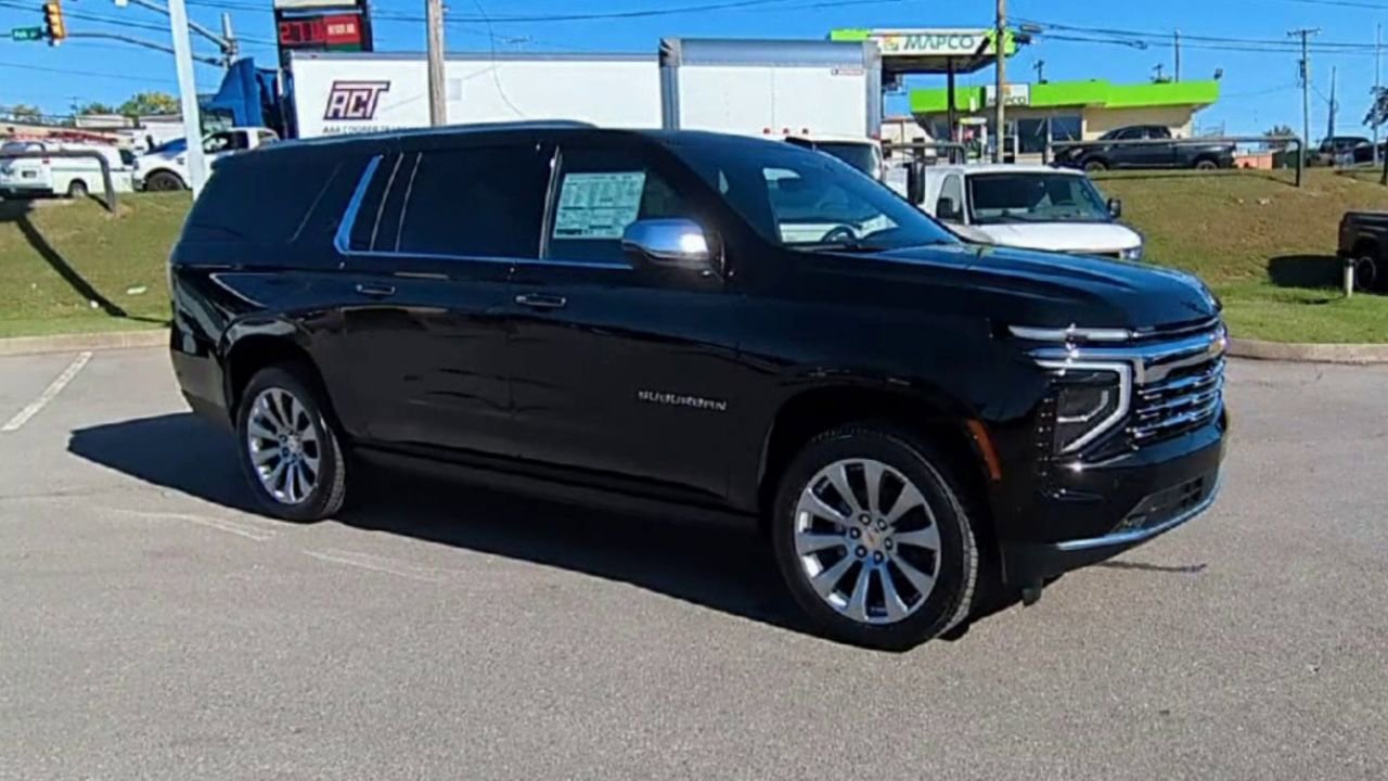 2026 Chevrolet Suburban Premier photo 2