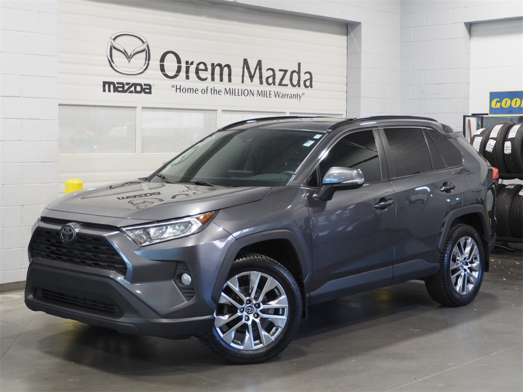 2020 Toyota RAV4 XLE Premium's photo